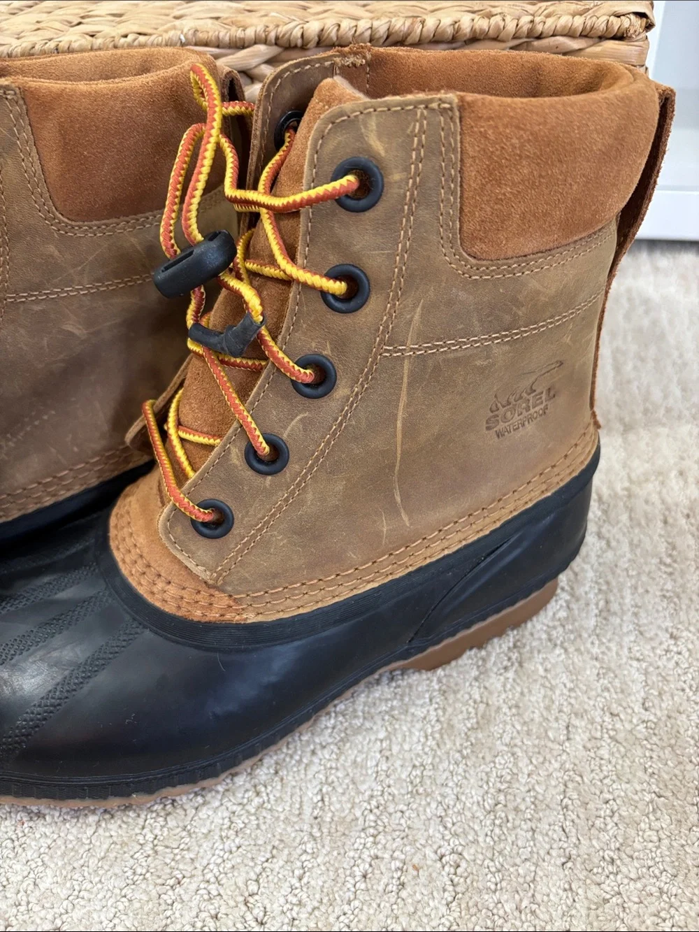 NWT Sorel Men's Brown Suede & Black Rubber Lace-Up Rain Boots Size 7